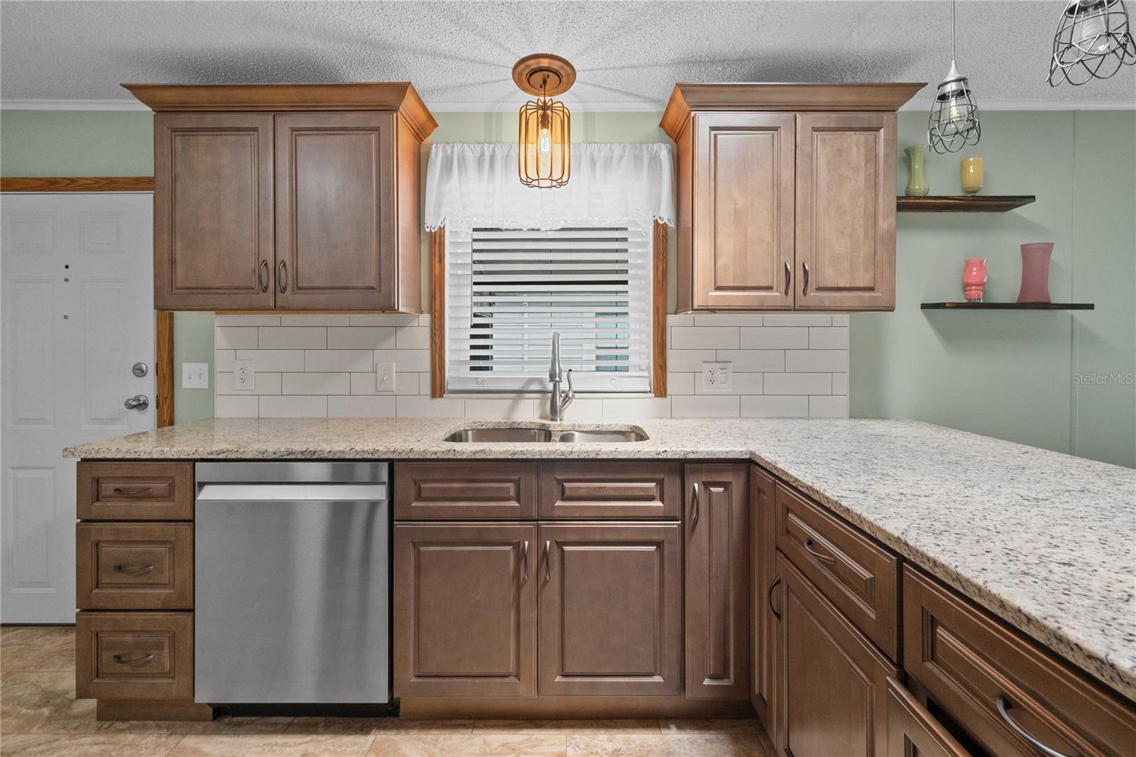 7039 SIESTA ST, ZEPHYRHILLS, FL, 33541