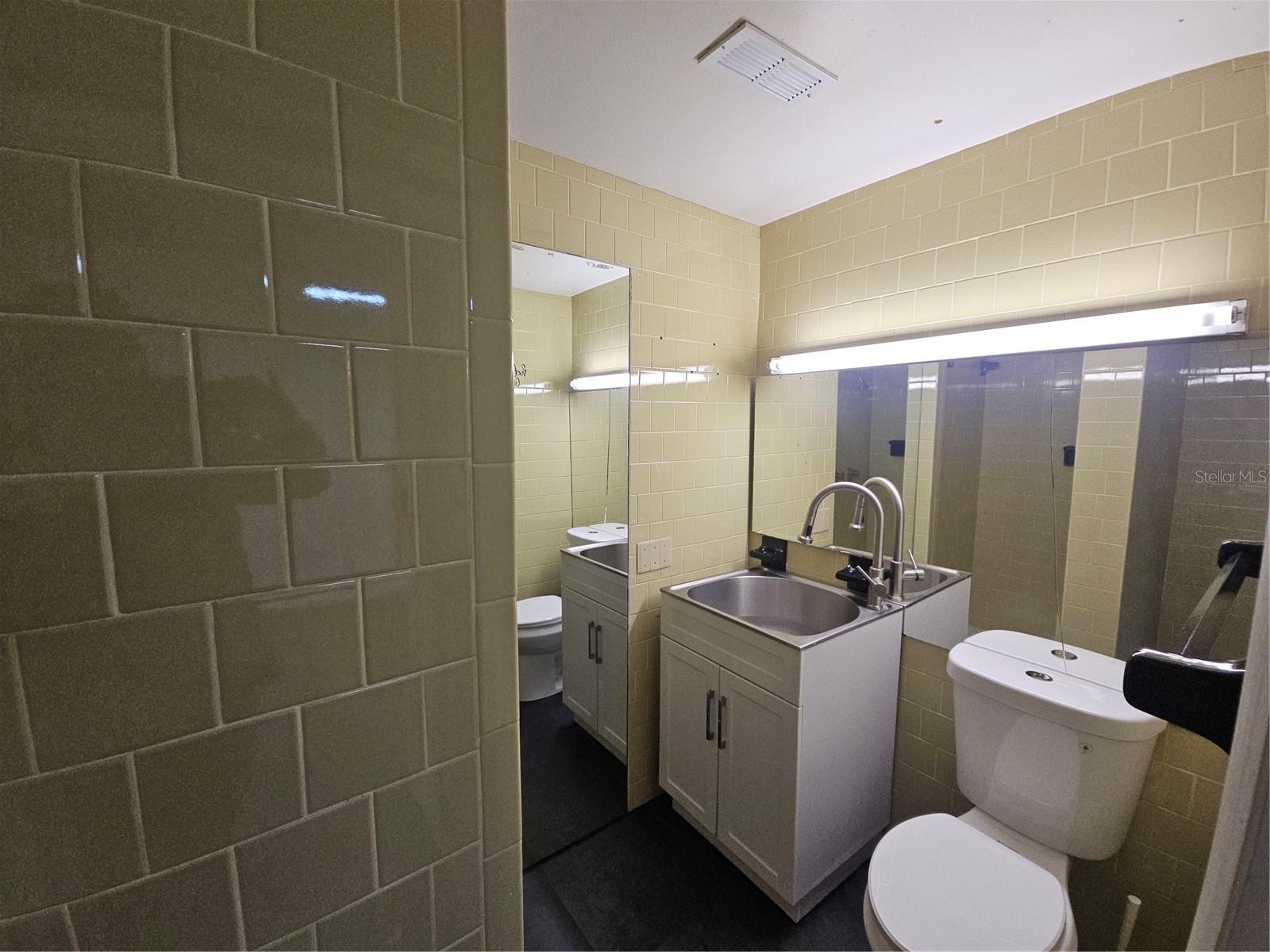 529 N FERN CREEK AVE, ORLANDO, FL, 32803