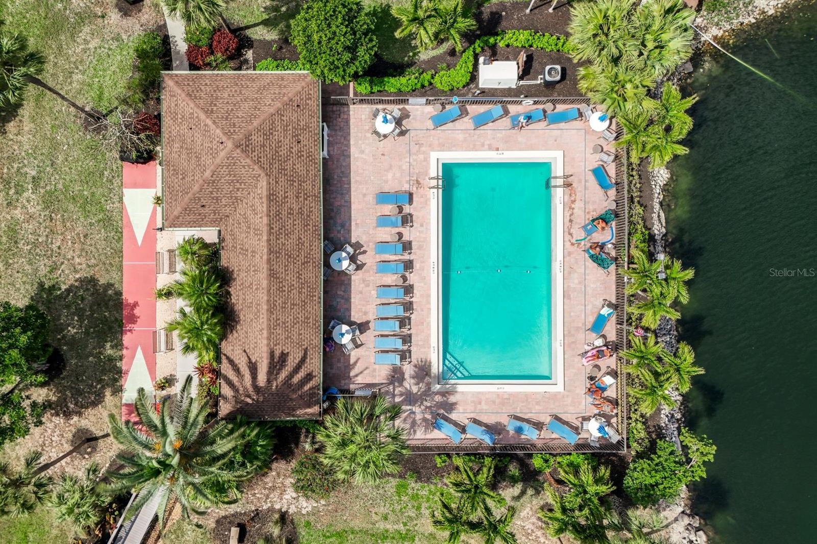 9290 LAKE PARK DR #104, FORT MYERS, FL, 33919