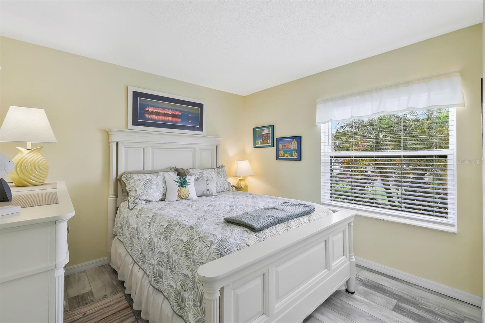 9290 LAKE PARK DR #104, FORT MYERS, FL, 33919