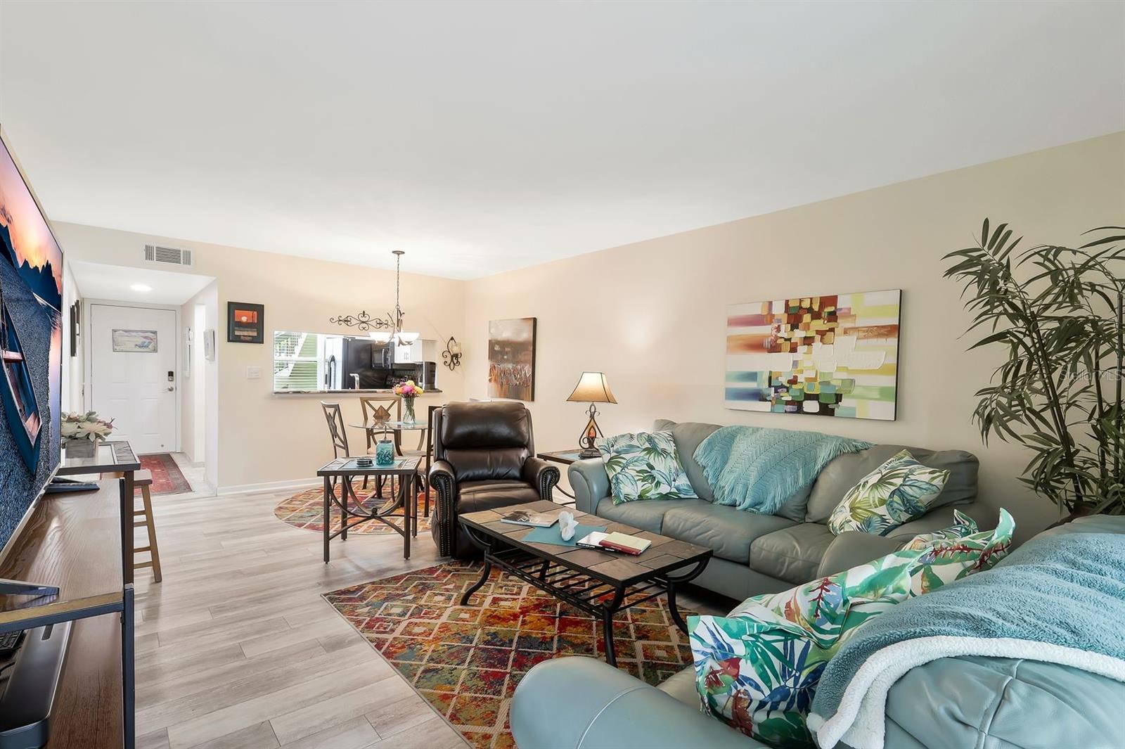 9290 LAKE PARK DR #104, FORT MYERS, FL, 33919