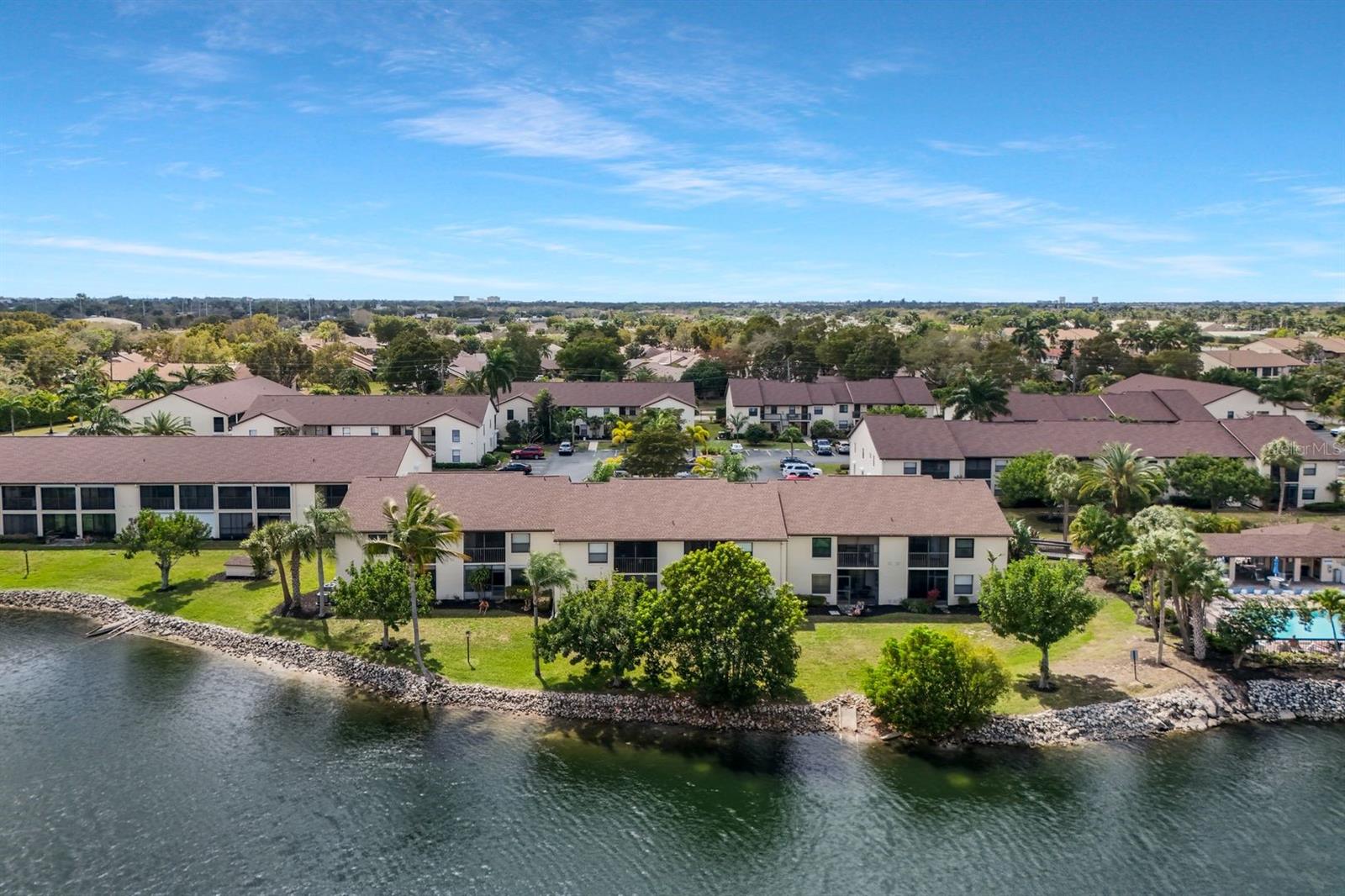 9290 LAKE PARK DR #104, FORT MYERS, FL, 33919