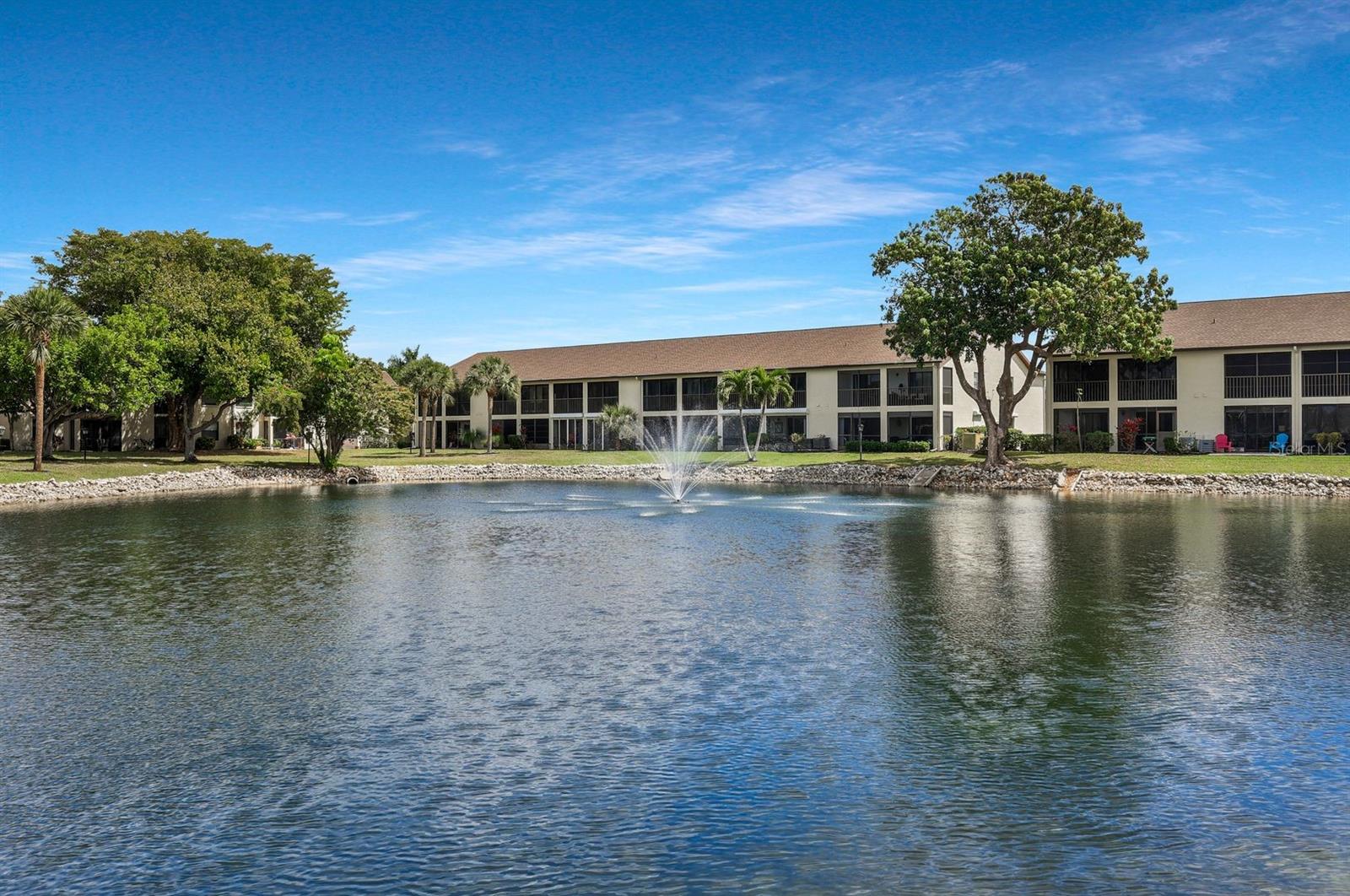 9290 LAKE PARK DR #104, FORT MYERS, FL, 33919