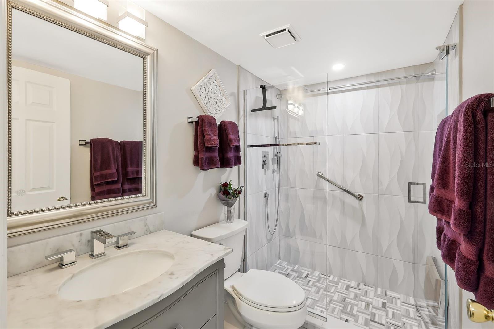 9290 LAKE PARK DR #104, FORT MYERS, FL, 33919