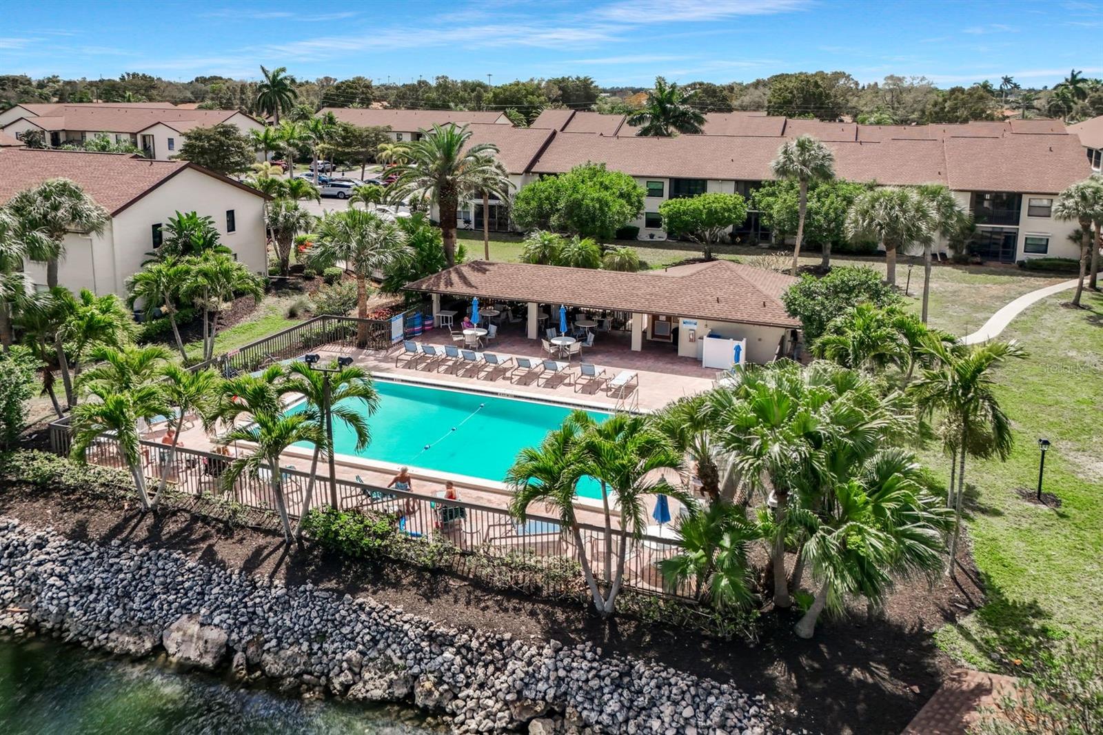 9290 LAKE PARK DR #104, FORT MYERS, FL, 33919