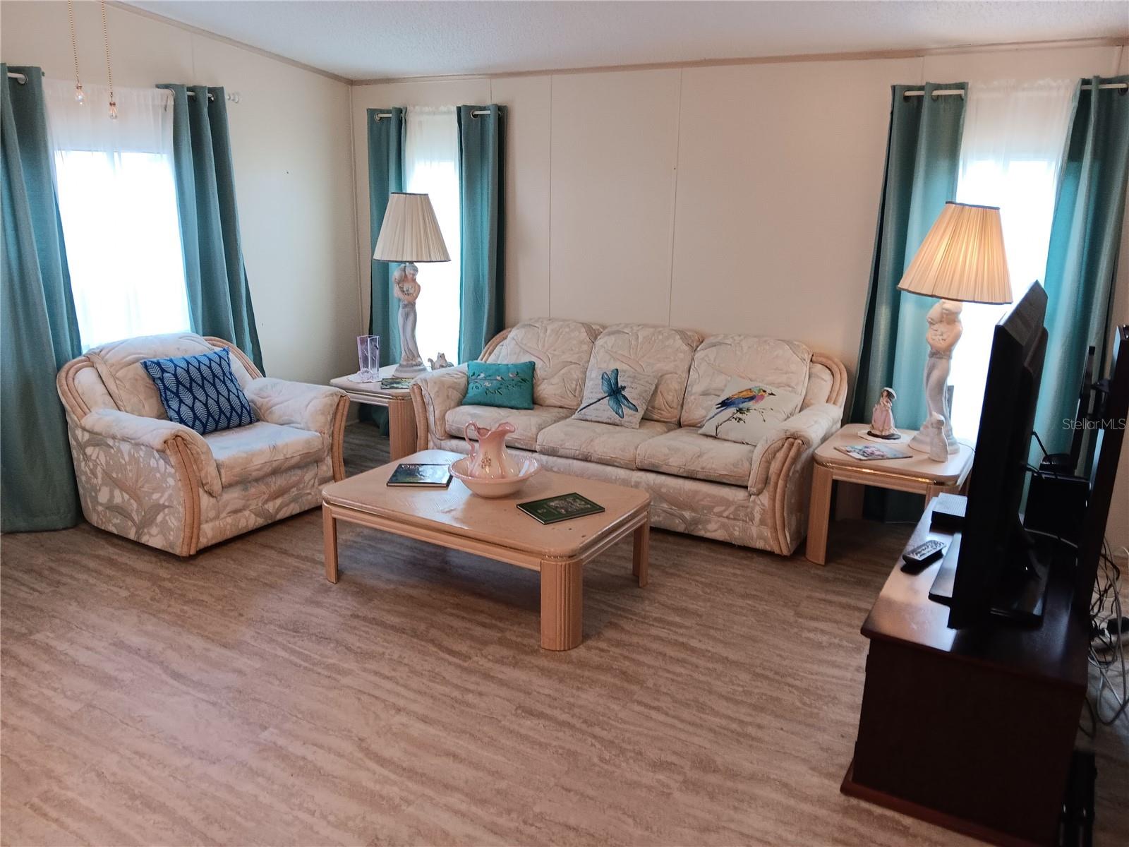 37536 AMIGO DR, ZEPHYRHILLS, FL, 33541