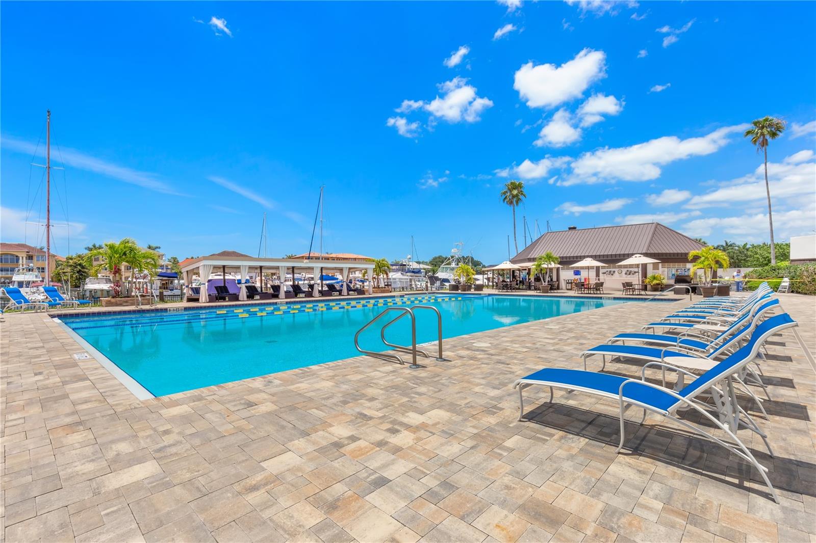 6300 PASADENA POINT BLVD #10, GULFPORT, FL, 33707