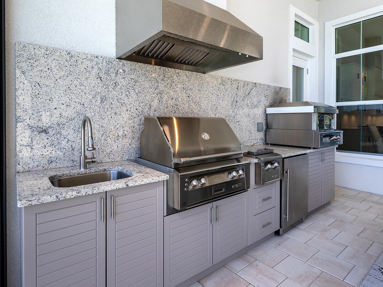 616 BLUE SHELL LOOP, SARASOTA, FL, 34240