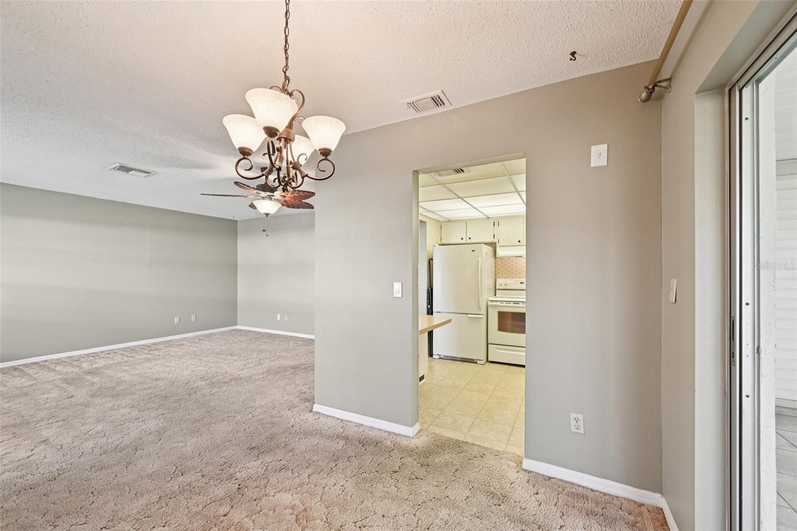 2216 GRENADIER DR, SUN CITY CENTER, FL, 33573