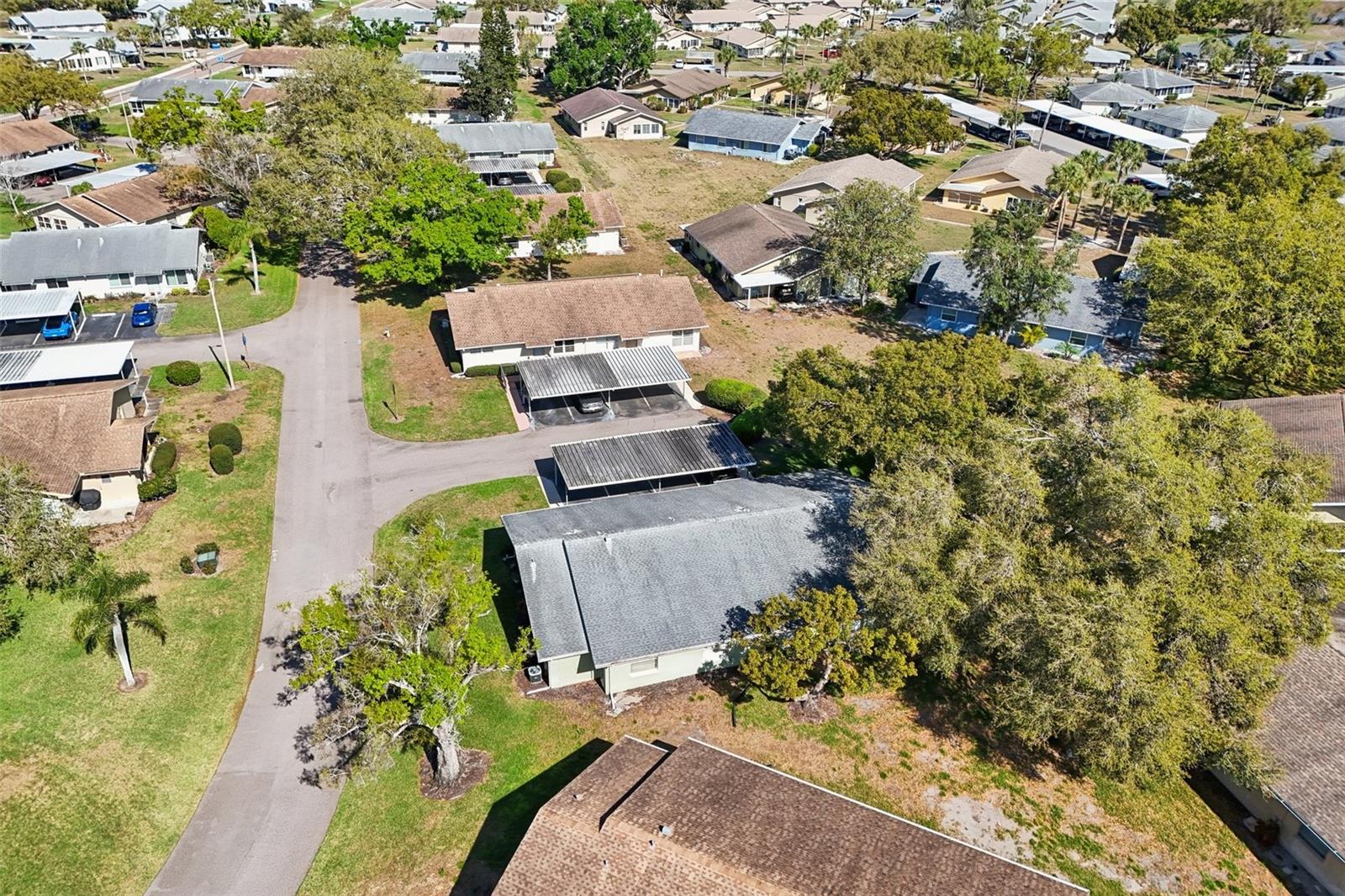 2216 GRENADIER DR, SUN CITY CENTER, FL, 33573