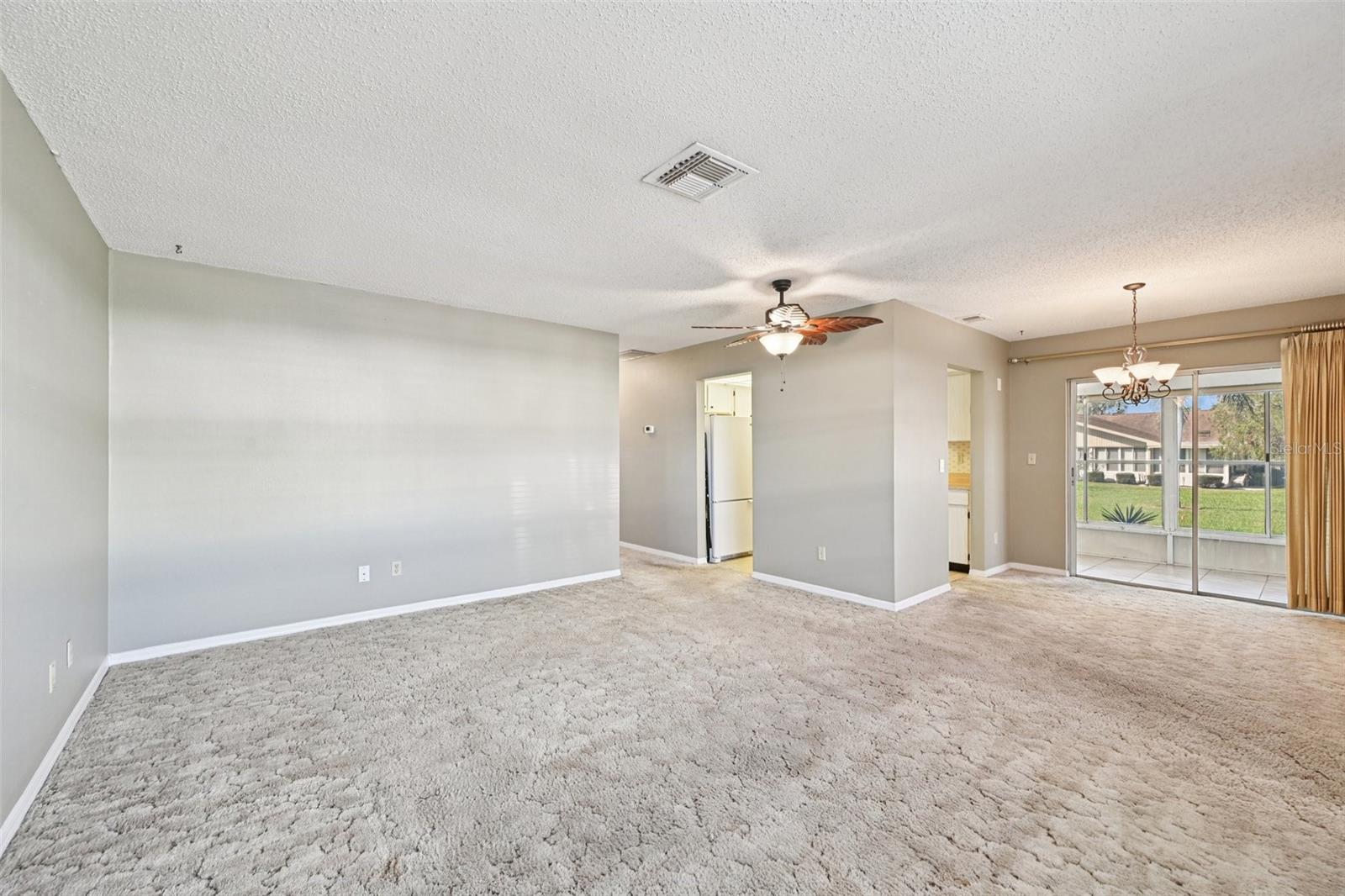 2216 GRENADIER DR, SUN CITY CENTER, FL, 33573
