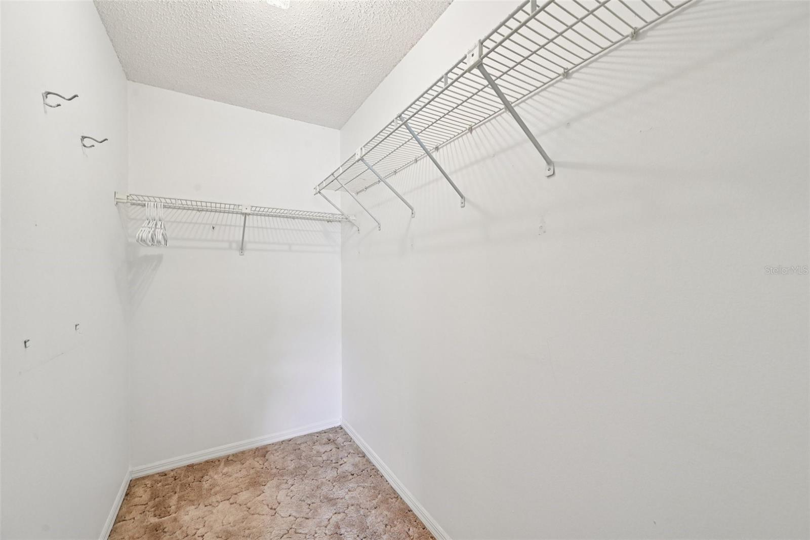 2216 GRENADIER DR, SUN CITY CENTER, FL, 33573