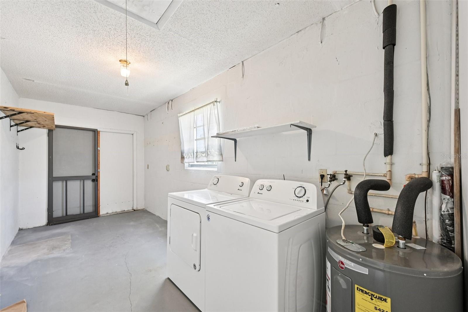 2216 GRENADIER DR, SUN CITY CENTER, FL, 33573