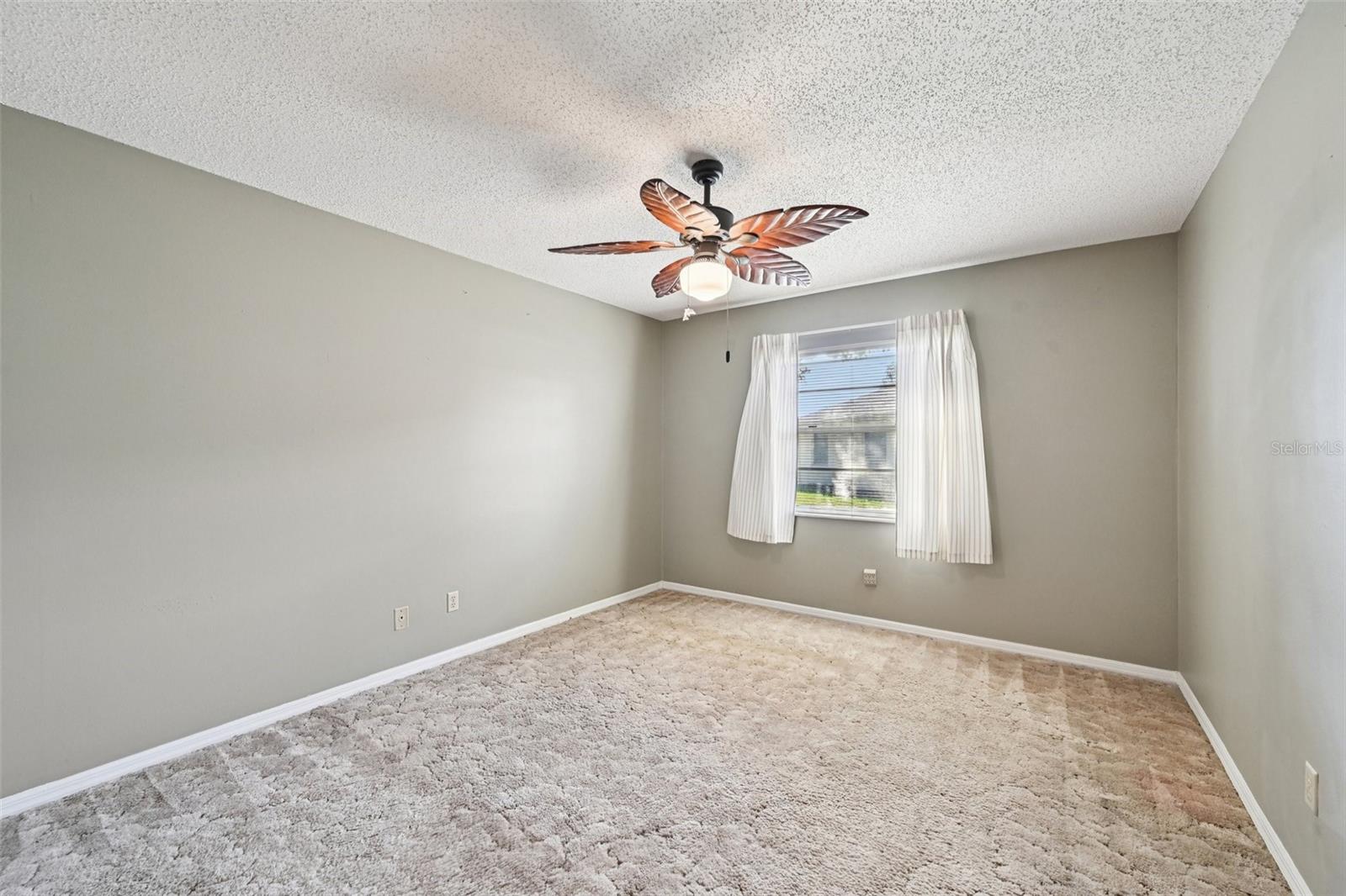 2216 GRENADIER DR, SUN CITY CENTER, FL, 33573