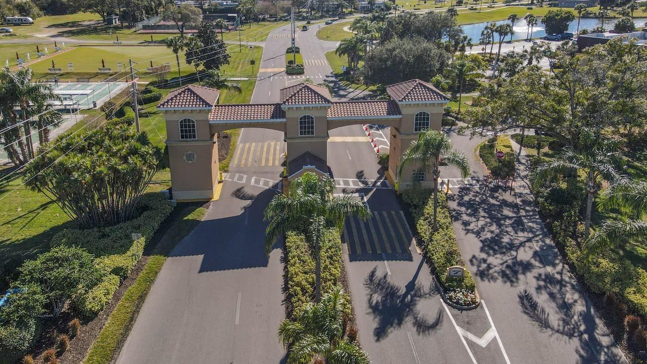 2216 GRENADIER DR, SUN CITY CENTER, FL, 33573