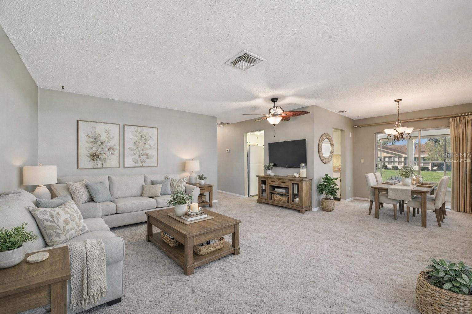 2216 GRENADIER DR, SUN CITY CENTER, FL, 33573