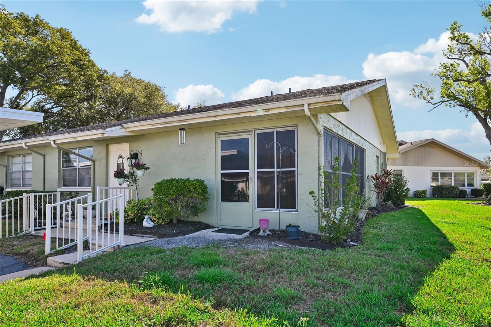 2216 GRENADIER DR, SUN CITY CENTER, FL, 33573
