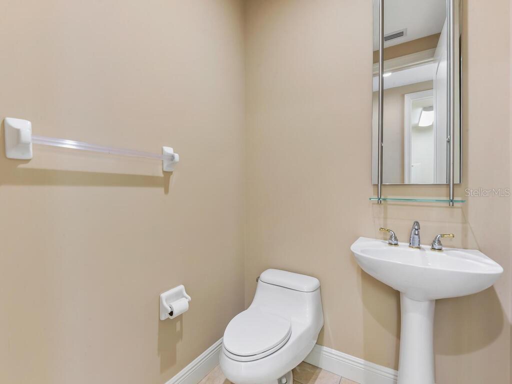 2104 W FIRST ST #2304, FORT MYERS, FL, 33901