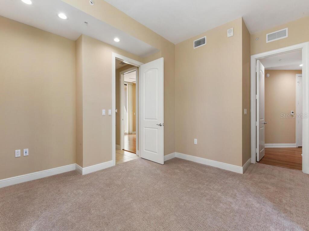 2104 W FIRST ST #2304, FORT MYERS, FL, 33901