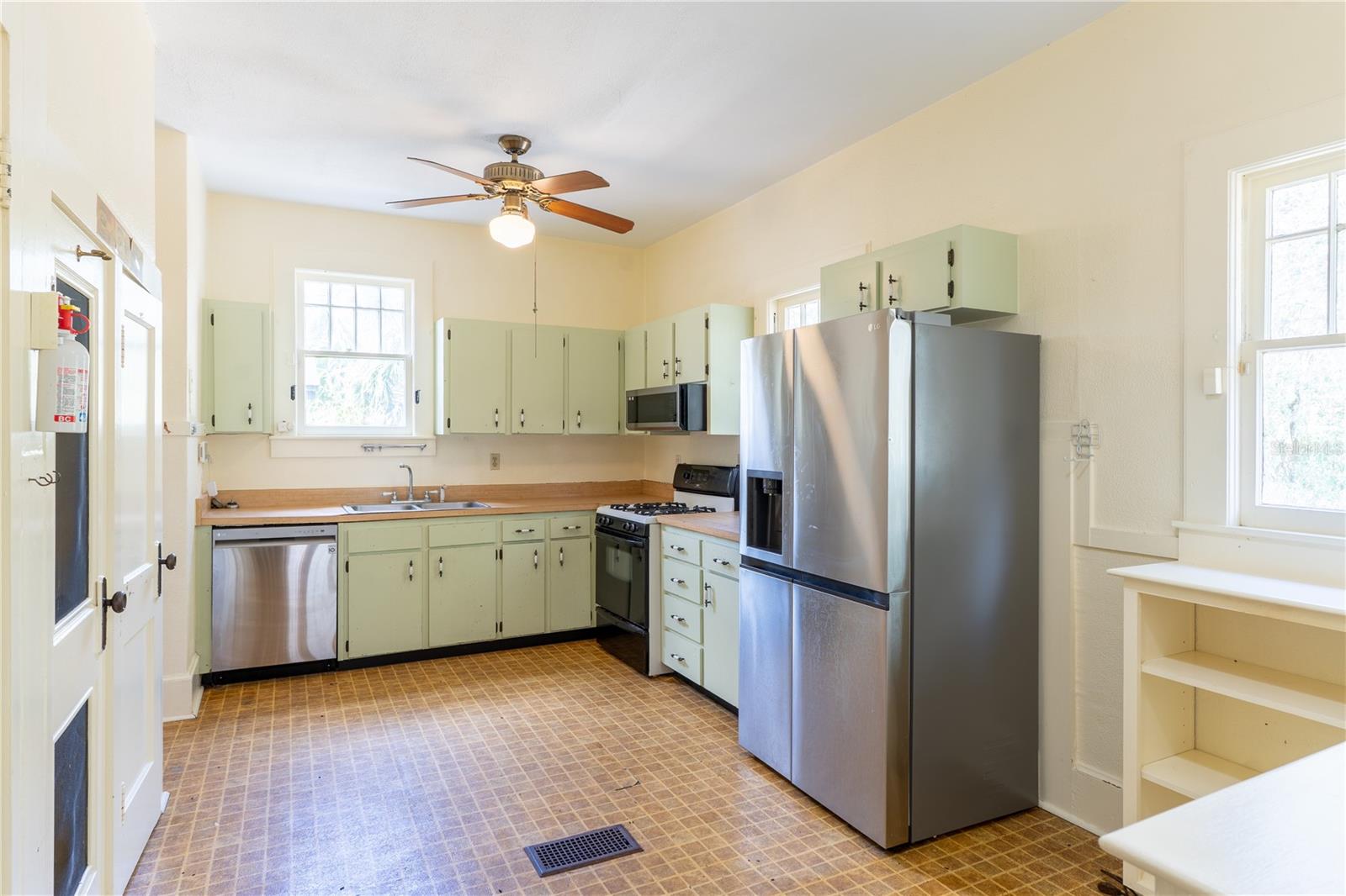 1106 NE 4TH ST, GAINESVILLE, FL, 32601