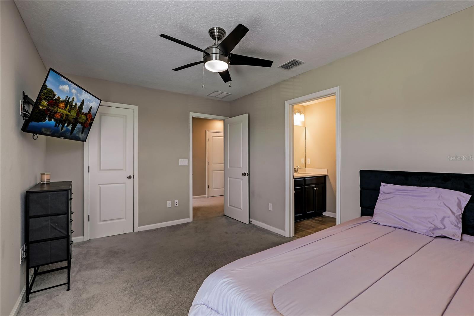 519 TYNES BLVD, MIDDLEBURG, FL, 32068