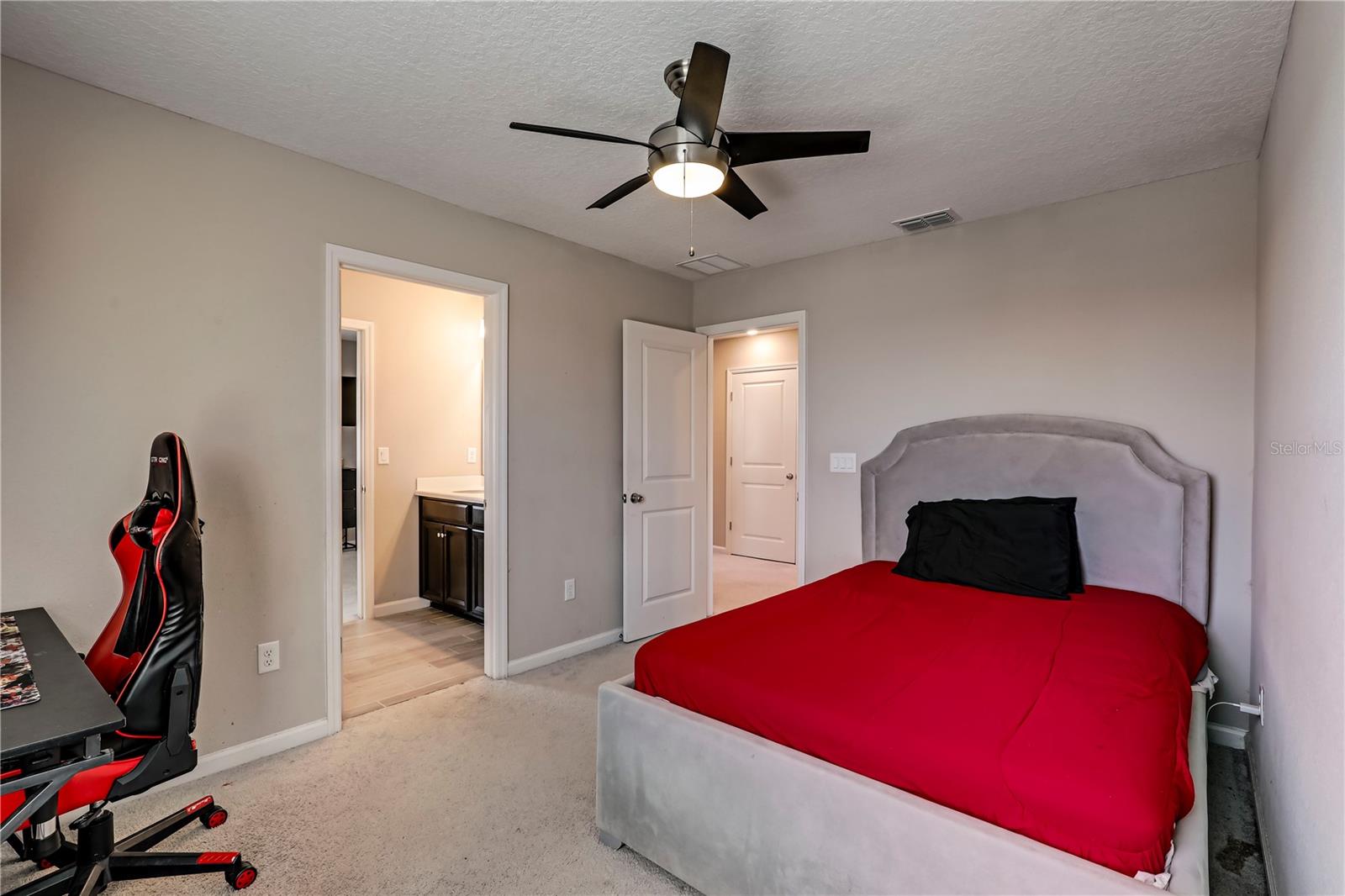 519 TYNES BLVD, MIDDLEBURG, FL, 32068