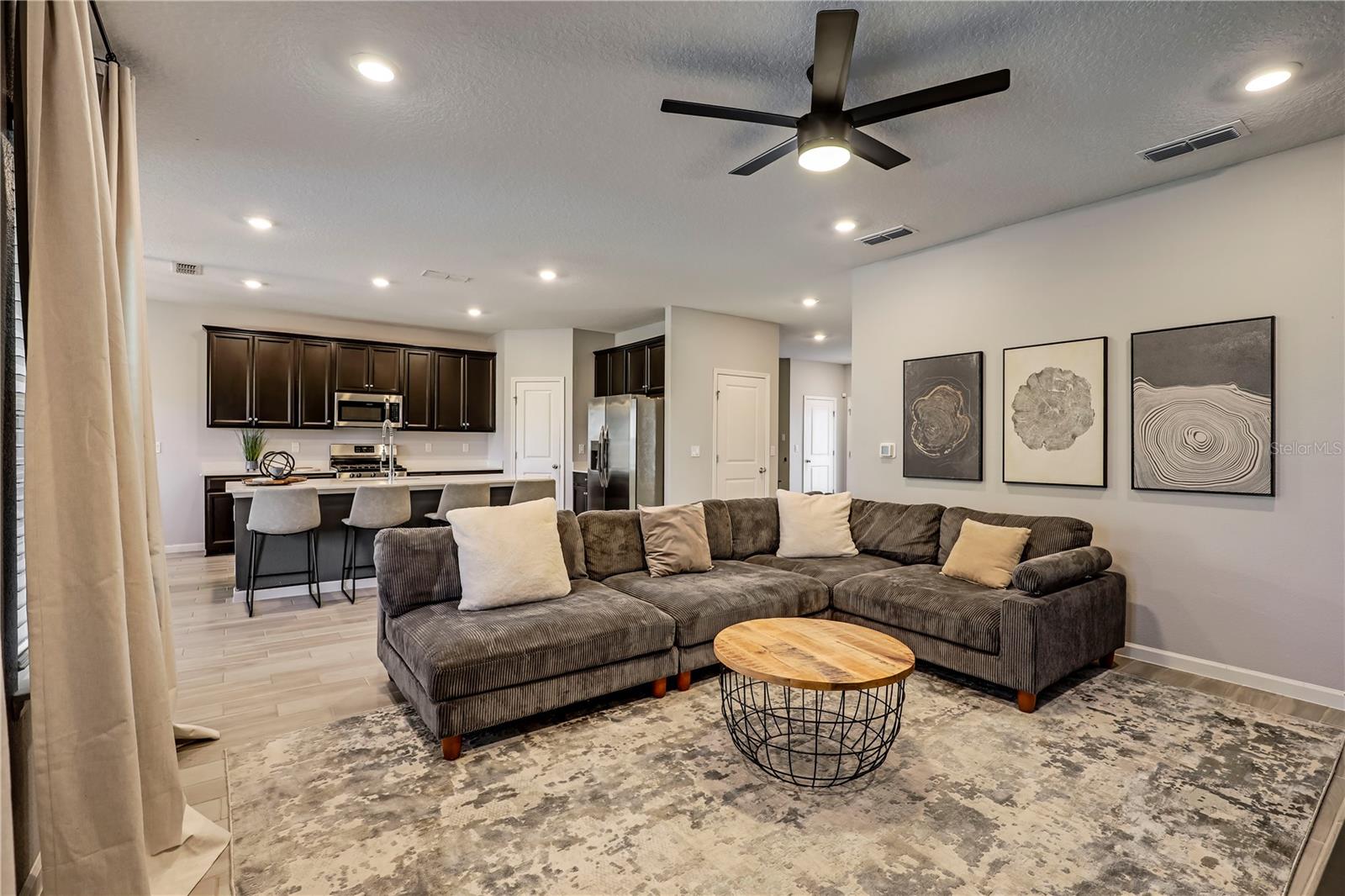 519 TYNES BLVD, MIDDLEBURG, FL, 32068