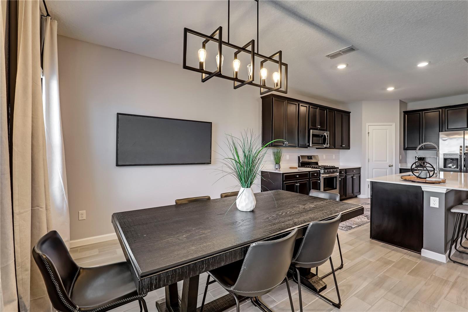 519 TYNES BLVD, MIDDLEBURG, FL, 32068