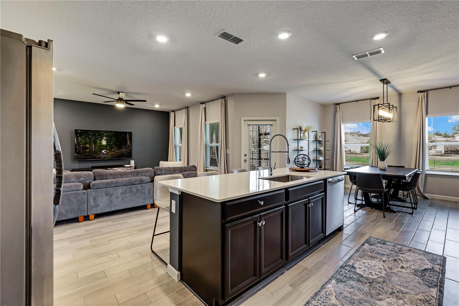 519 TYNES BLVD, MIDDLEBURG, FL, 32068