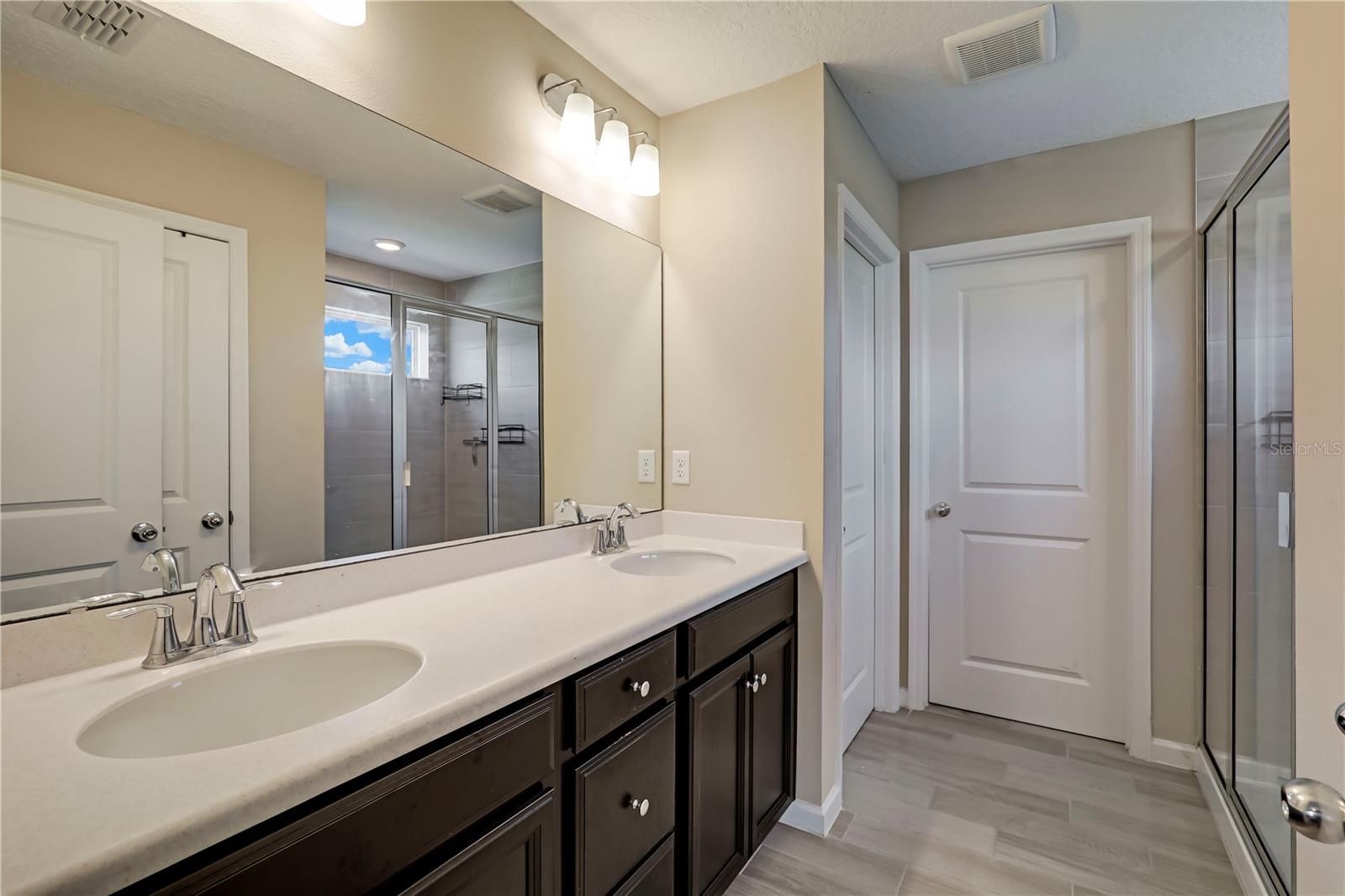 519 TYNES BLVD, MIDDLEBURG, FL, 32068