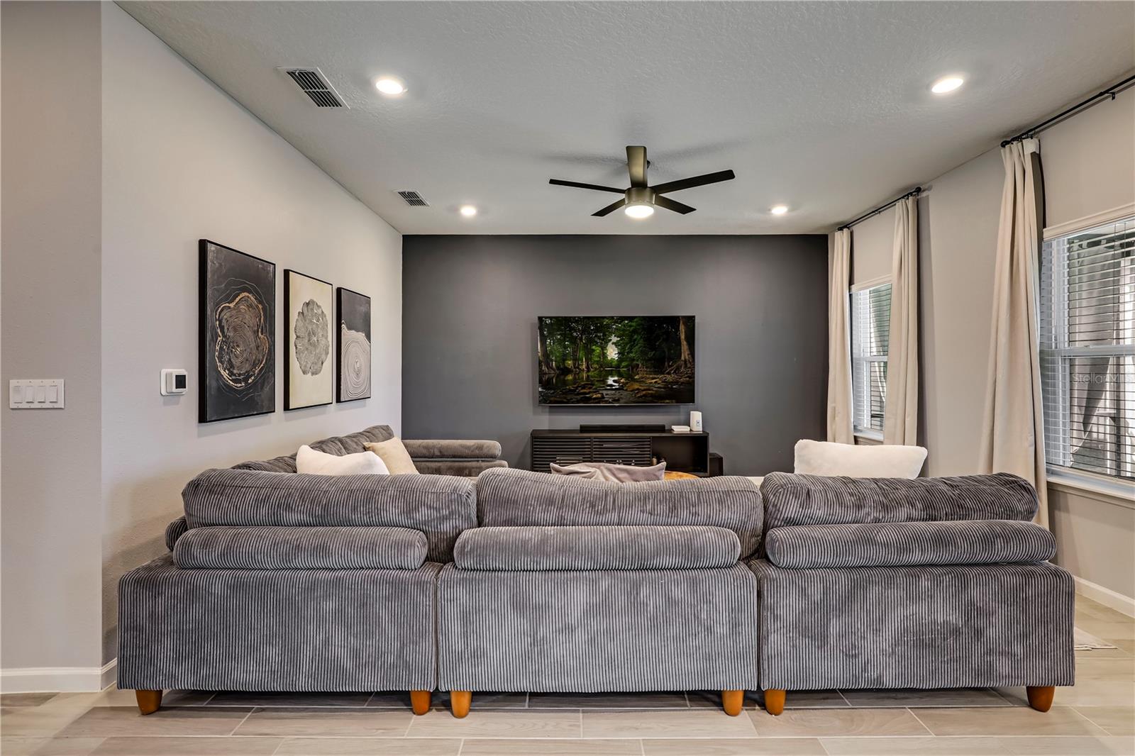 519 TYNES BLVD, MIDDLEBURG, FL, 32068