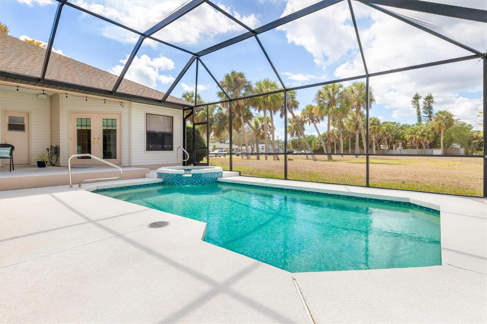 18412 MEYER AVE, PORT CHARLOTTE, FL, 33948