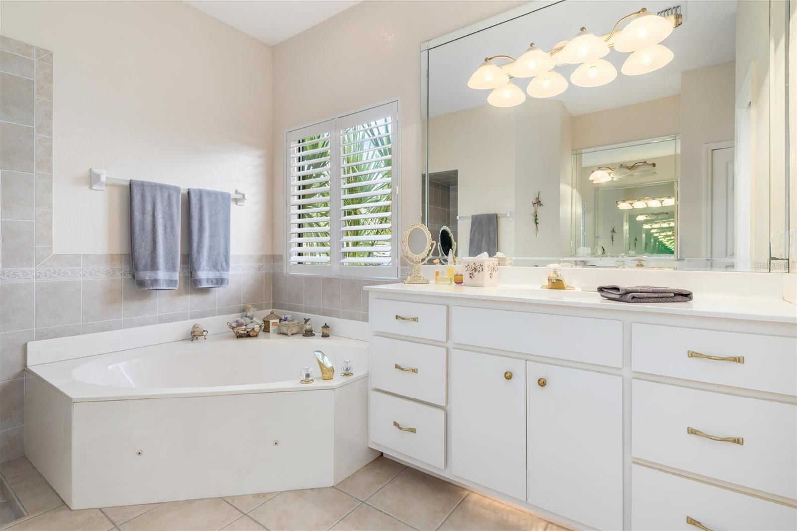 18412 MEYER AVE, PORT CHARLOTTE, FL, 33948