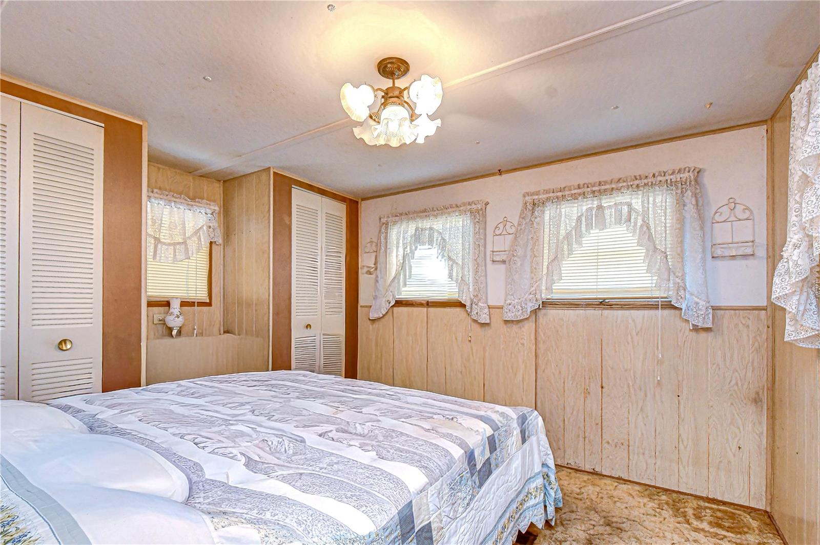 37427 HAMMOND DR, ZEPHYRHILLS, FL, 33541