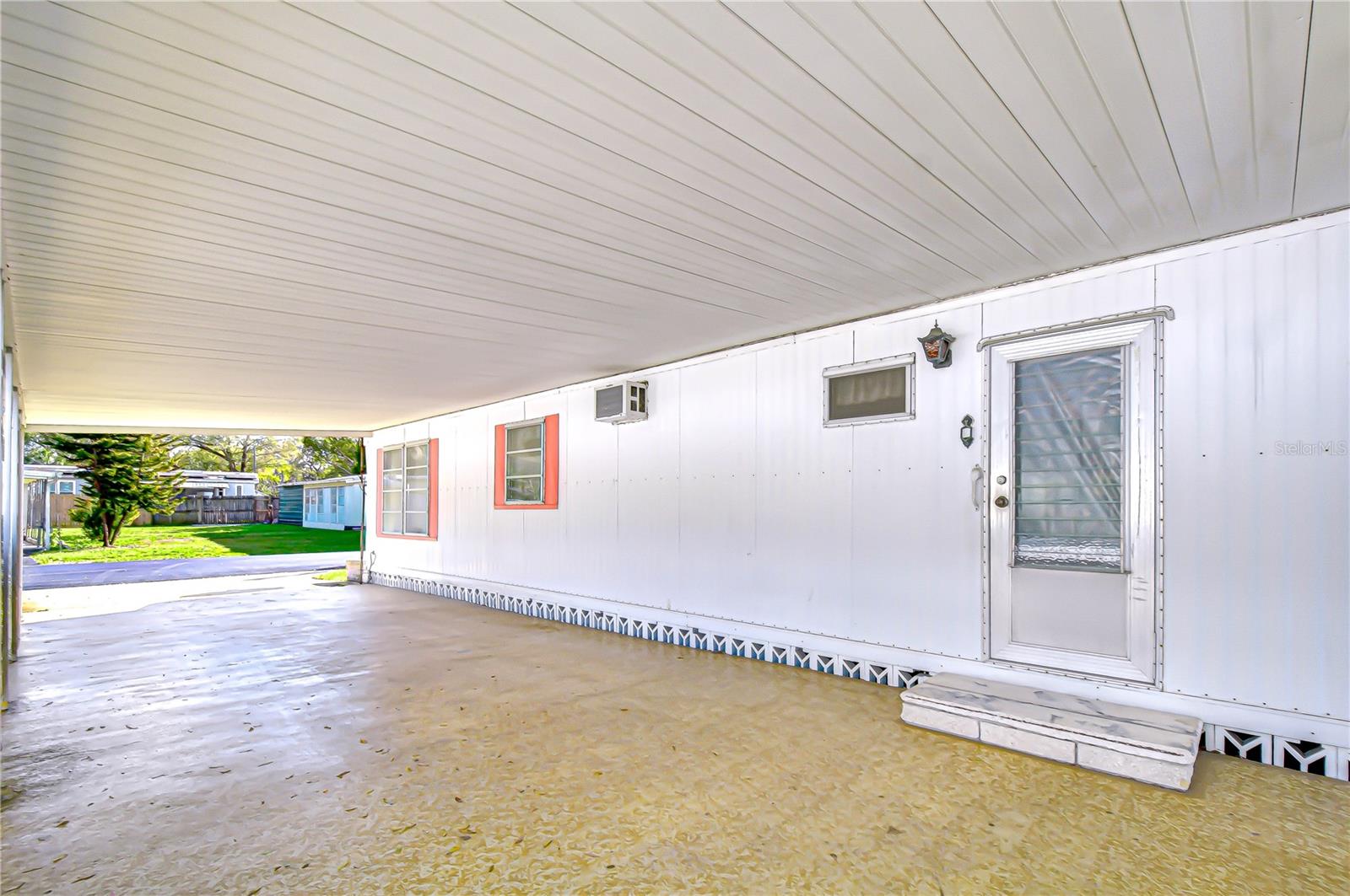 37427 HAMMOND DR, ZEPHYRHILLS, FL, 33541