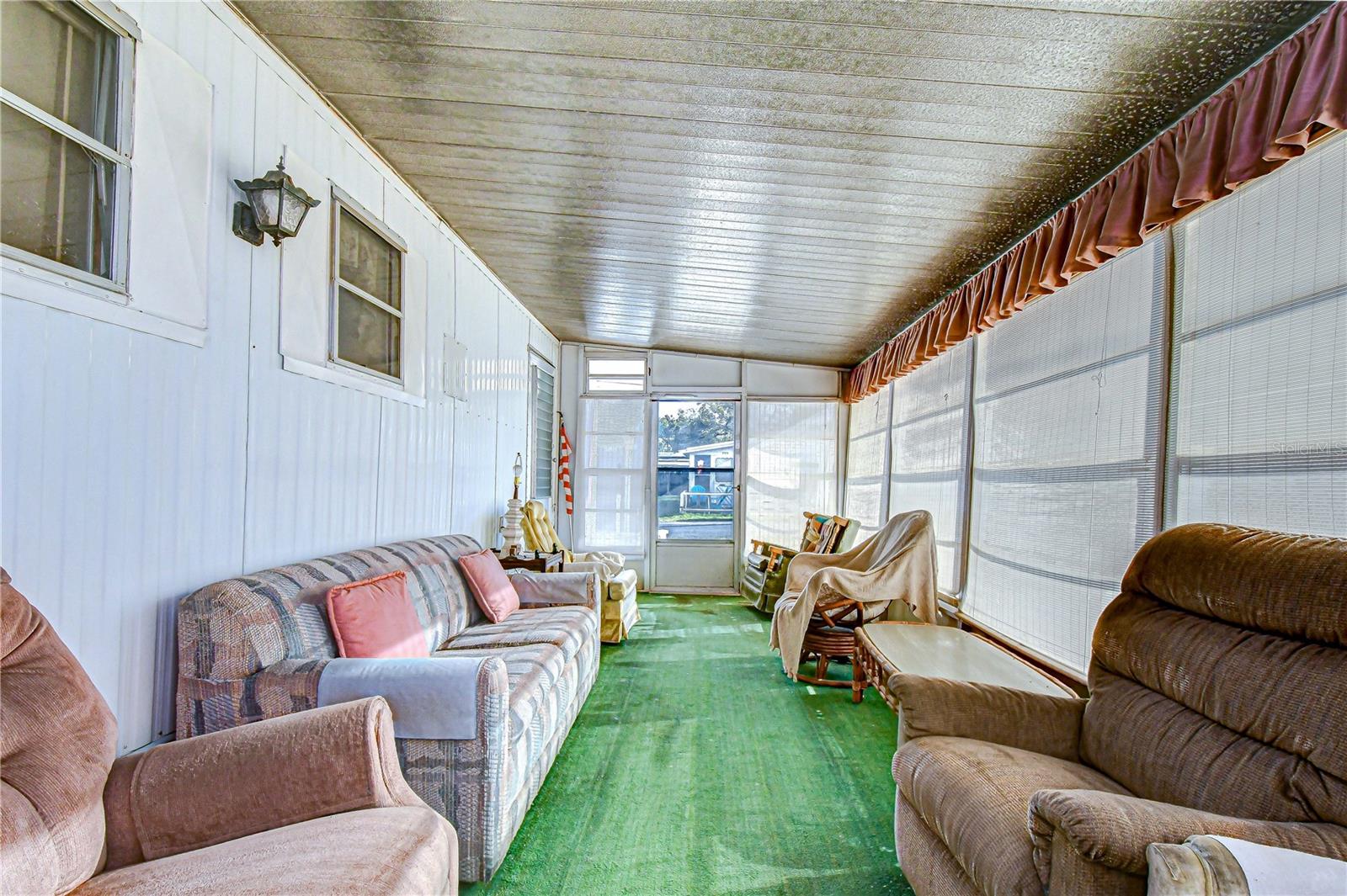 37427 HAMMOND DR, ZEPHYRHILLS, FL, 33541