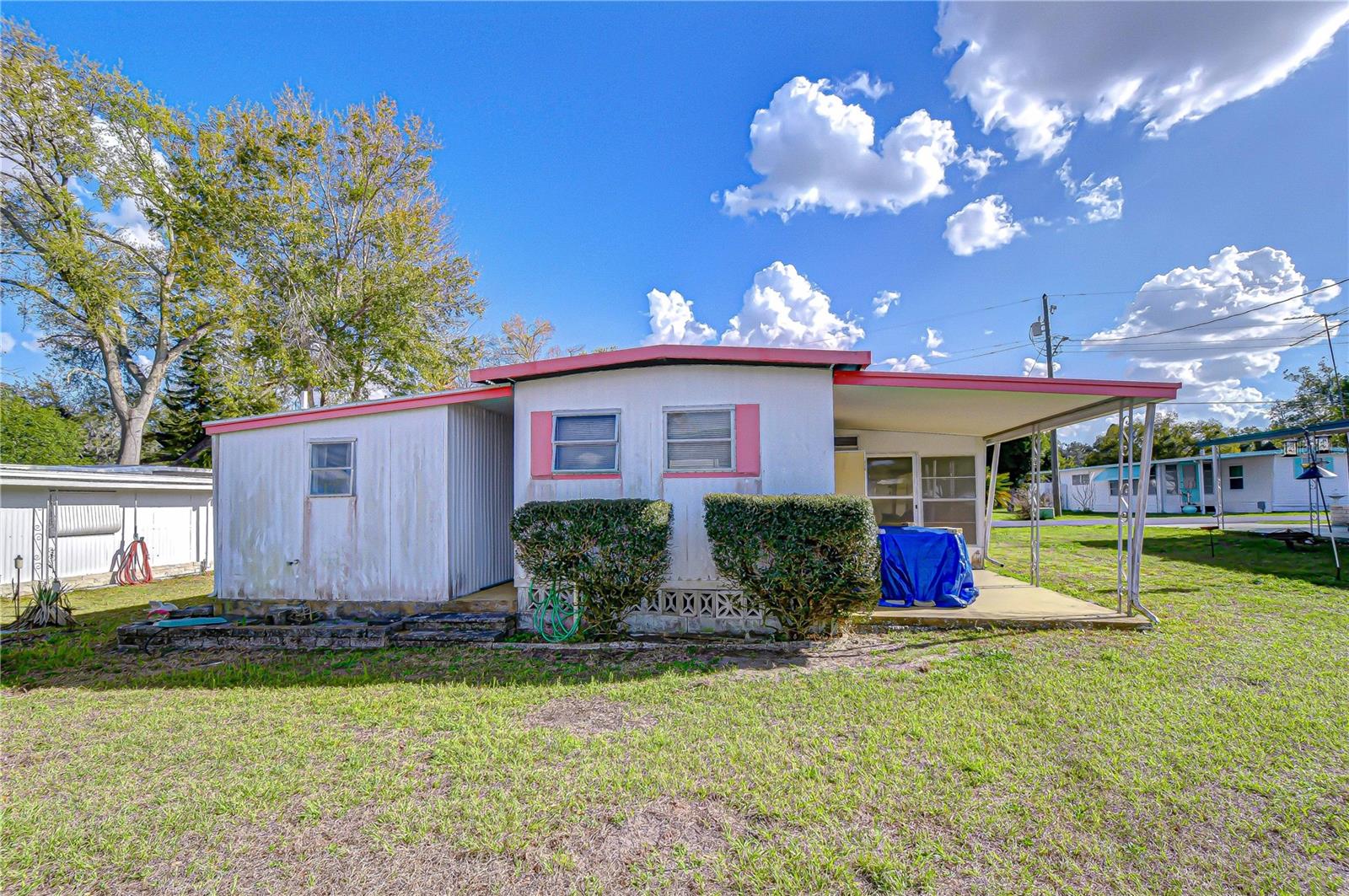 37427 HAMMOND DR, ZEPHYRHILLS, FL, 33541