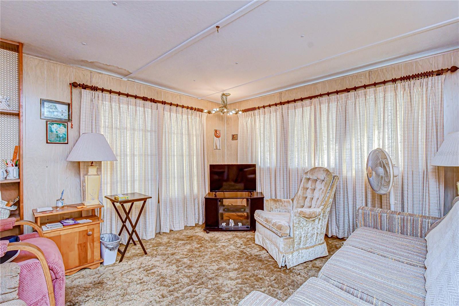 37427 HAMMOND DR, ZEPHYRHILLS, FL, 33541