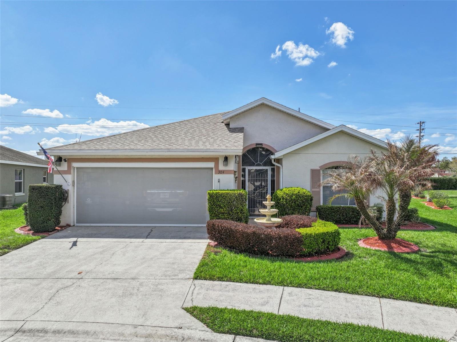 304 LAKE SUZANNE DR, LAKE WALES, FL, 33859