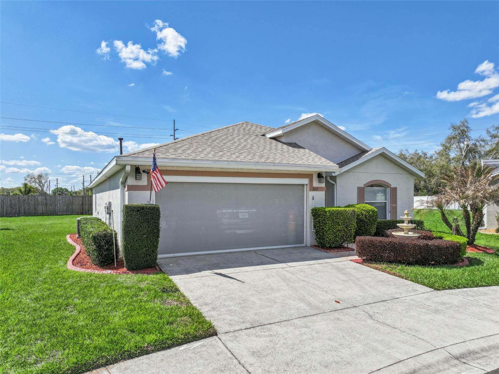 304 LAKE SUZANNE DR, LAKE WALES, FL, 33859