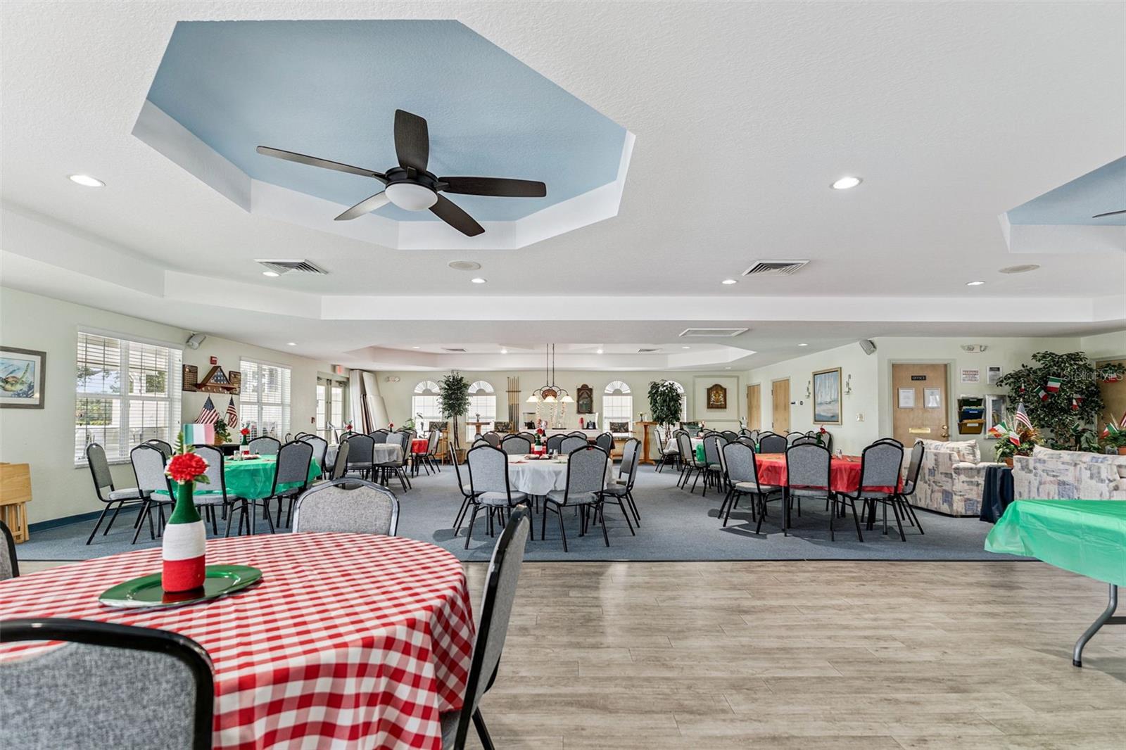 304 LAKE SUZANNE DR, LAKE WALES, FL, 33859