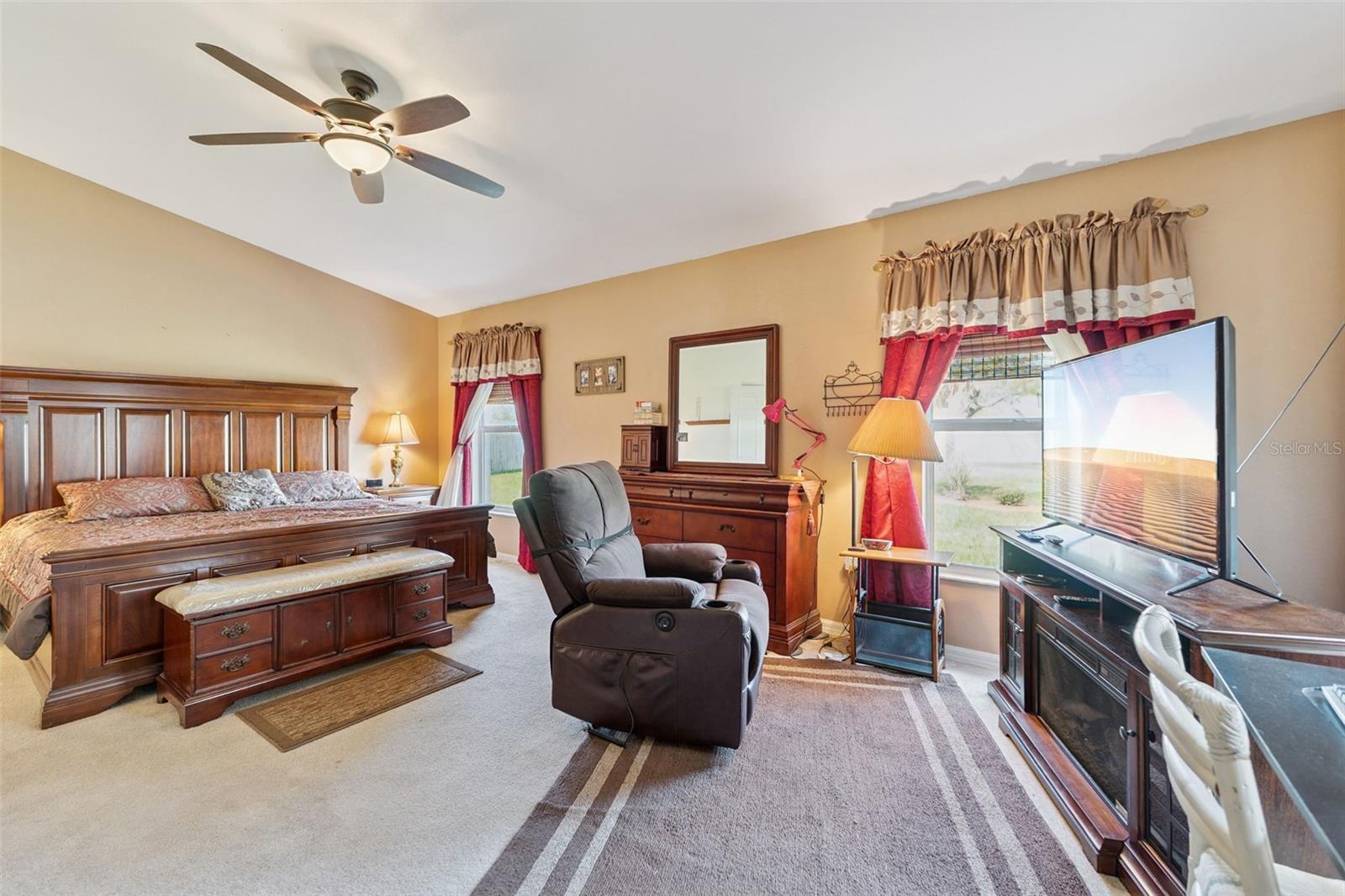 304 LAKE SUZANNE DR, LAKE WALES, FL, 33859