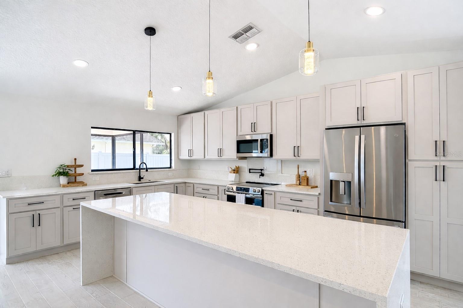 7478 DUNDEE WAY, WEEKI WACHEE, FL, 34613