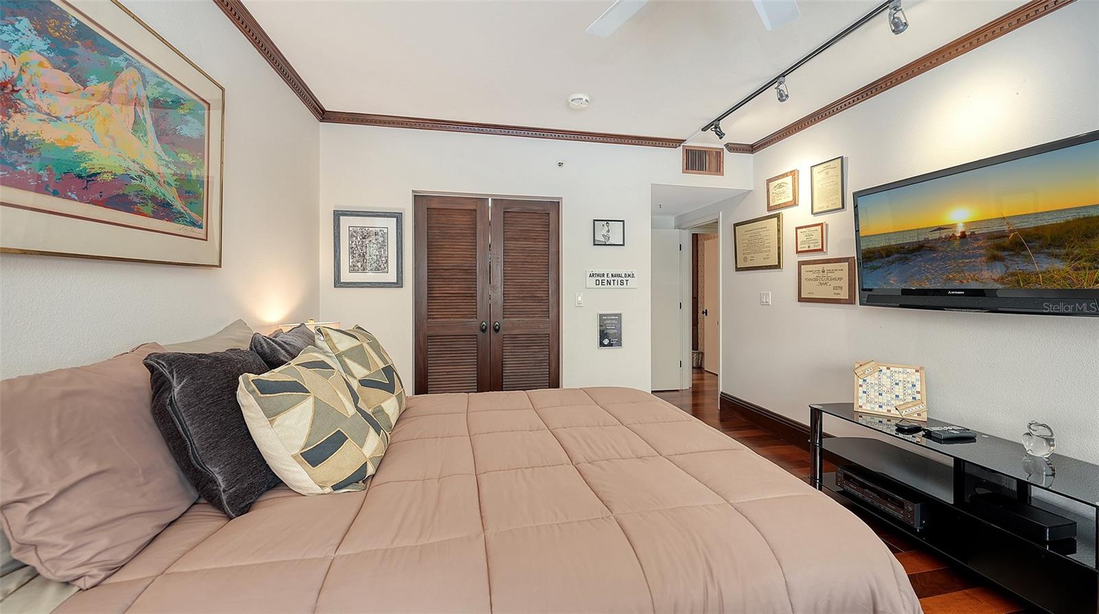 2110 HARBOURSIDE DR #536, LONGBOAT KEY, FL, 34228