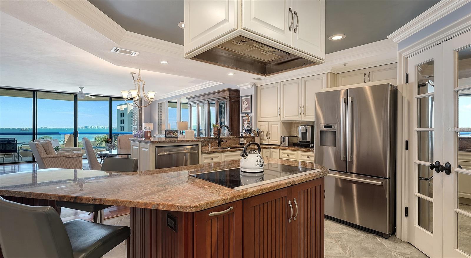 2110 HARBOURSIDE DR #536, LONGBOAT KEY, FL, 34228