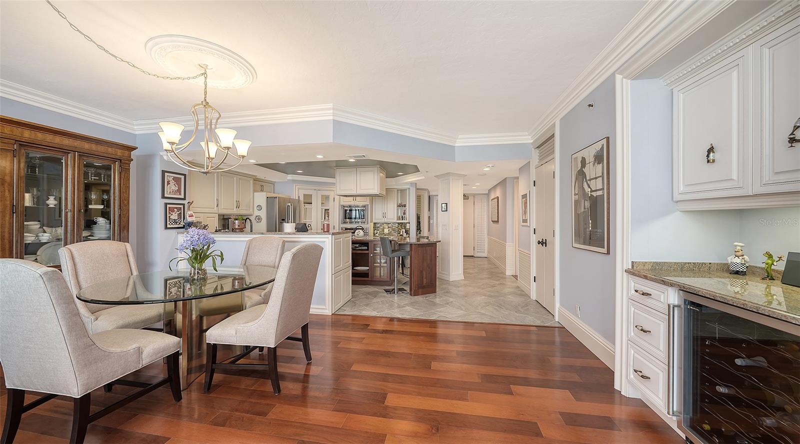 2110 HARBOURSIDE DR #536, LONGBOAT KEY, FL, 34228