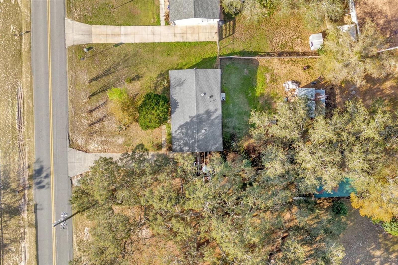 40212 GRAYS AIRPORT RD, LADY LAKE, FL, 32159