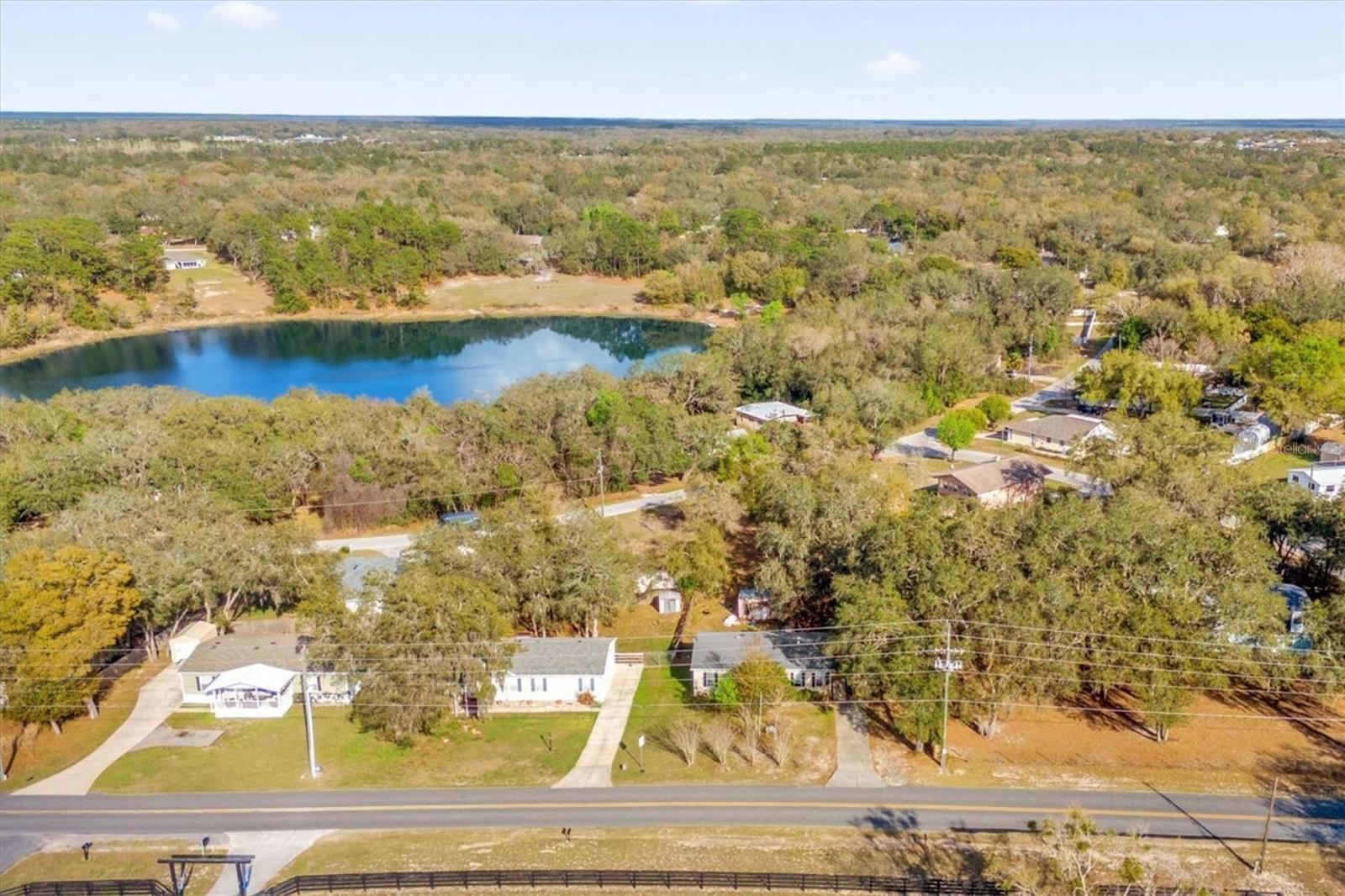 40212 GRAYS AIRPORT RD, LADY LAKE, FL, 32159