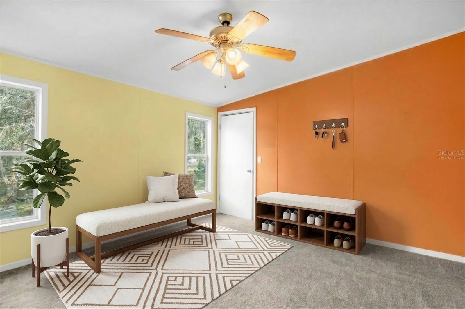 40212 GRAYS AIRPORT RD, LADY LAKE, FL, 32159