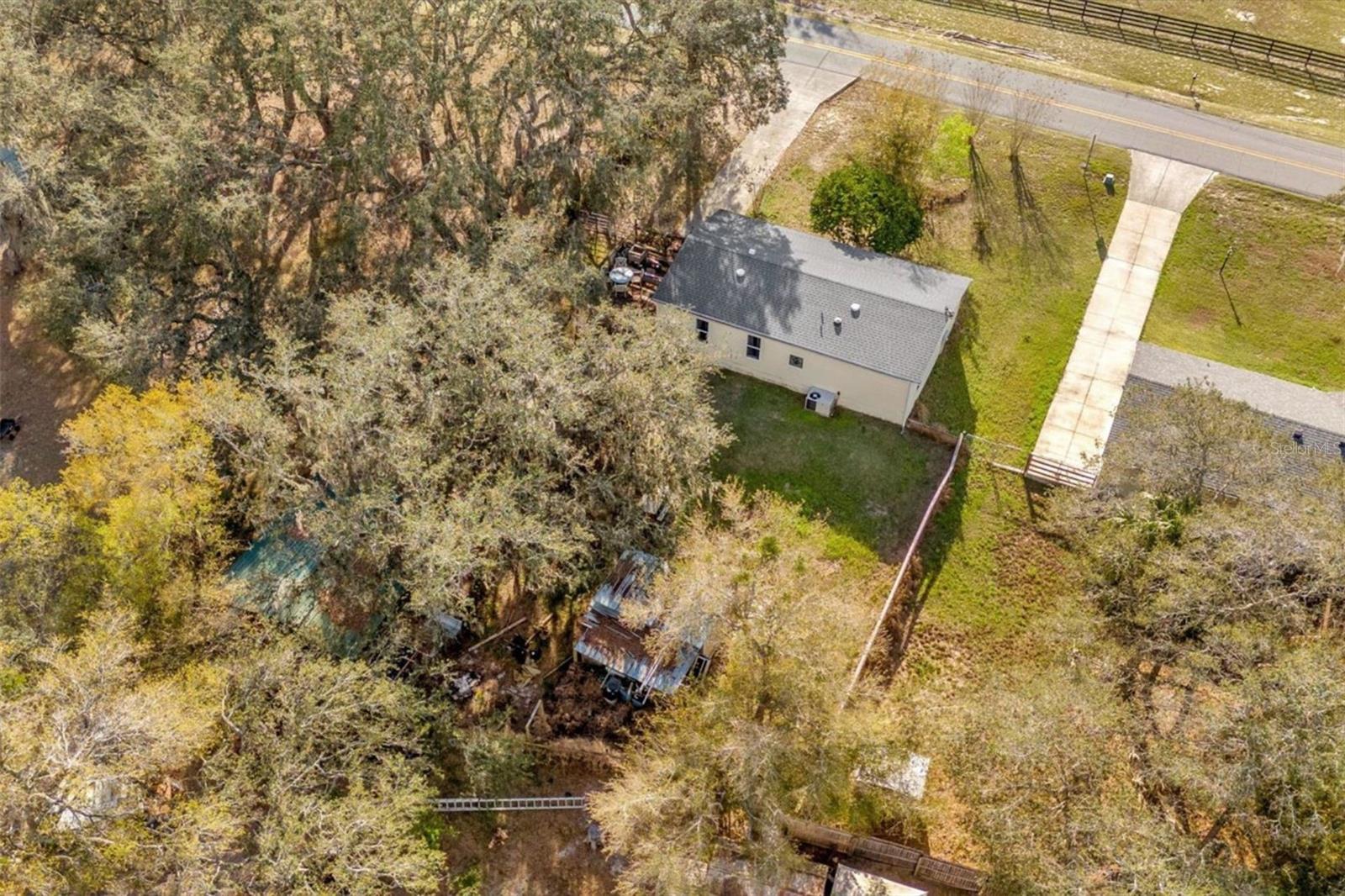 40212 GRAYS AIRPORT RD, LADY LAKE, FL, 32159